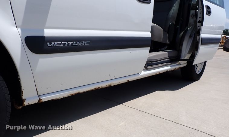image for item DL7603 2004 Chevrolet Venture  van