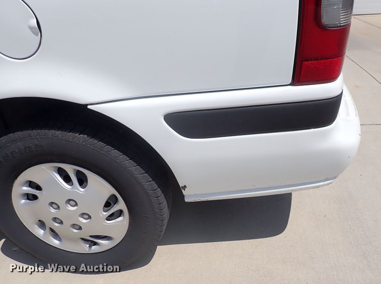image for item DL7603 2004 Chevrolet Venture  van