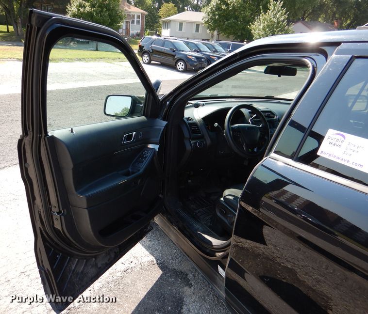 image for item DM0501 2017 Ford Explorer Police Interceptor  SUV