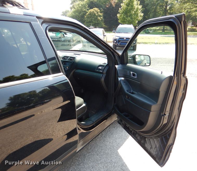 image for item DM0501 2017 Ford Explorer Police Interceptor  SUV