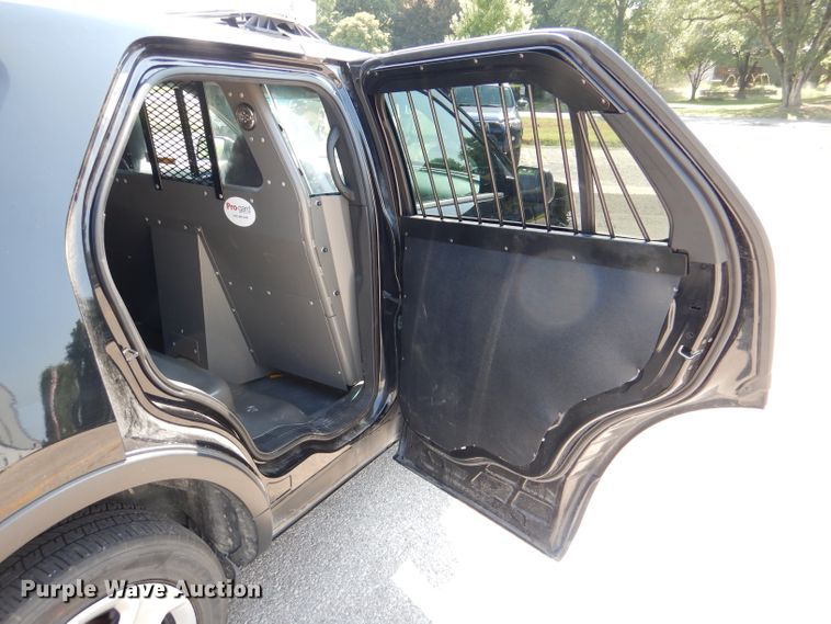 image for item DM0501 2017 Ford Explorer Police Interceptor  SUV