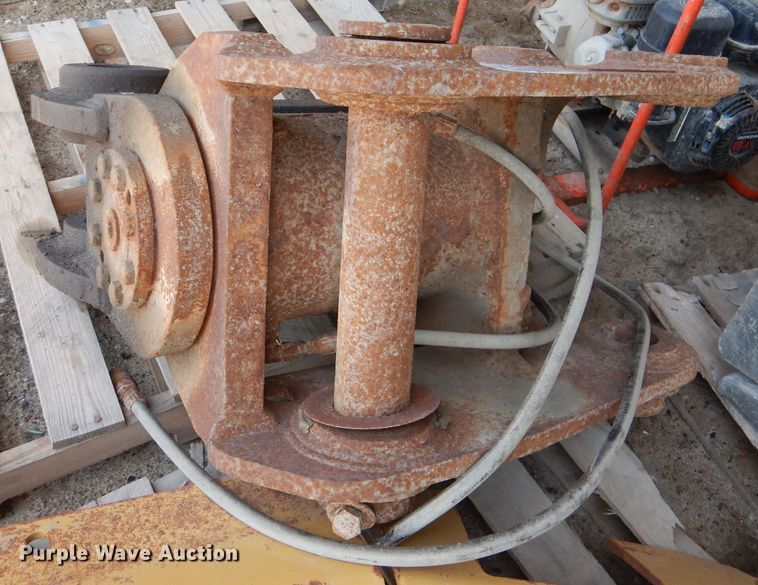 image for item DM0536 Helac  excavator tilt coupler