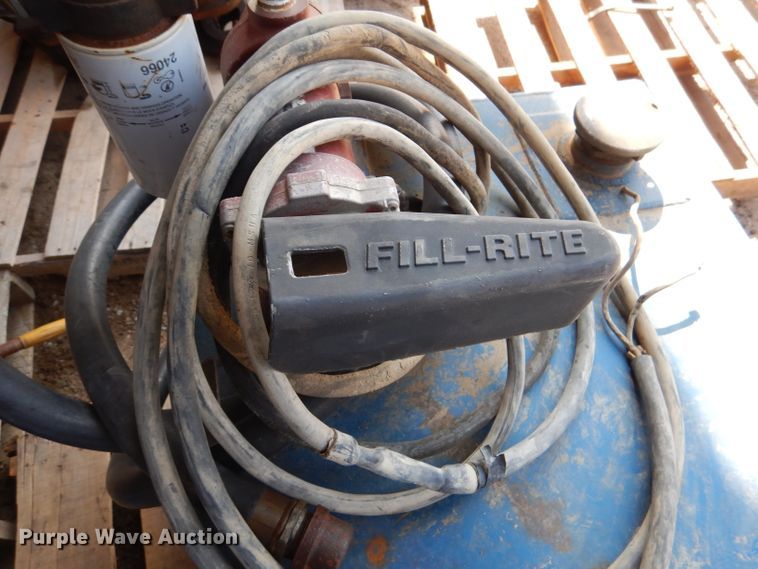 image for item DM0542 (2) fuel tanks