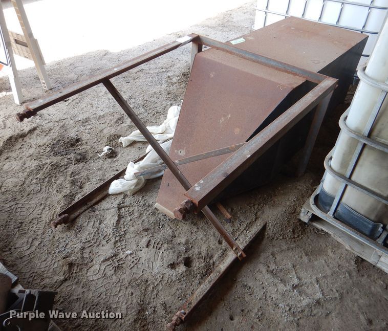 image for item DM0544 Hopper