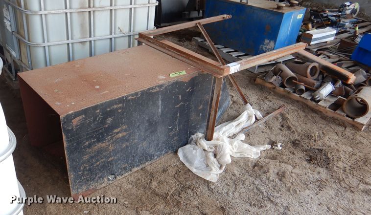 image for item DM0544 Hopper