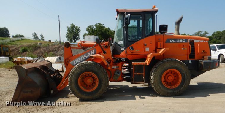 image for item DM0549 2014 Doosan DL250-3  wheel loader