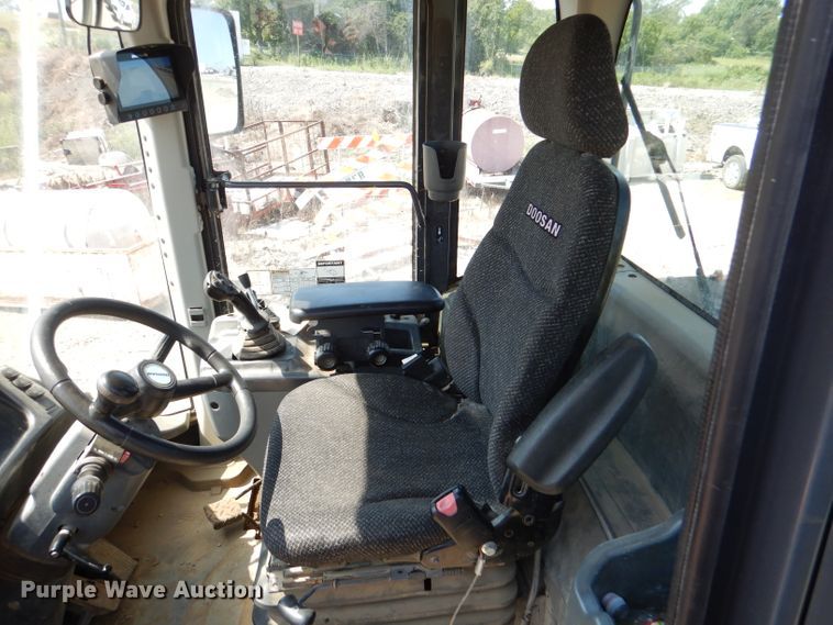 image for item DM0549 2014 Doosan DL250-3  wheel loader