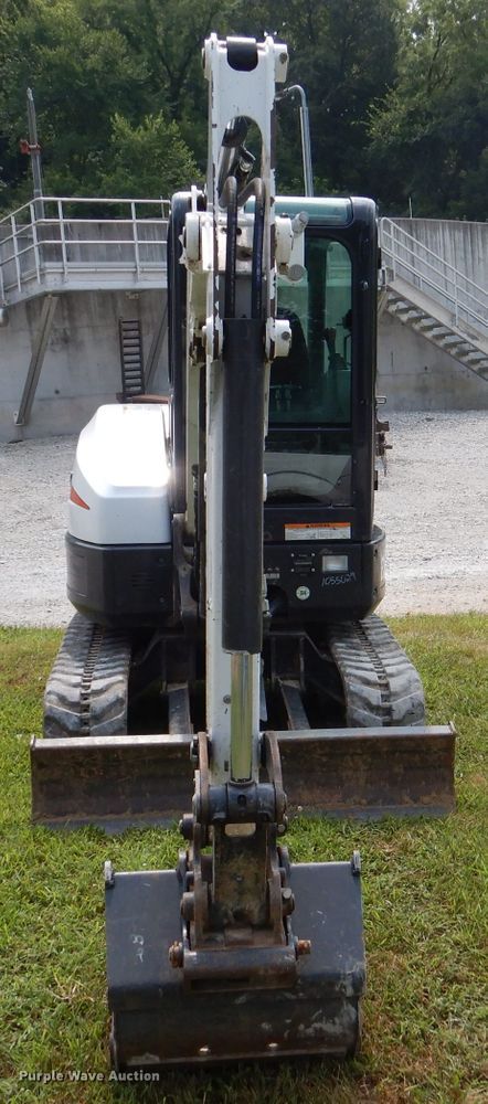 image for item DM0561 2012 Bobcat E32  mini excavator