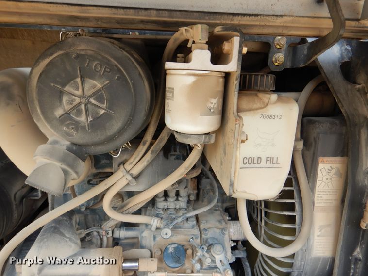 image for item DM0561 2012 Bobcat E32  mini excavator