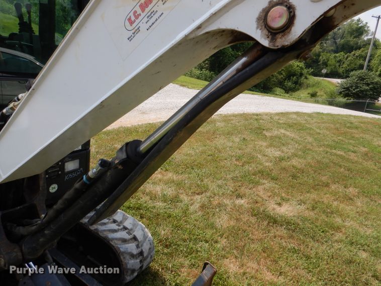 image for item DM0561 2012 Bobcat E32  mini excavator