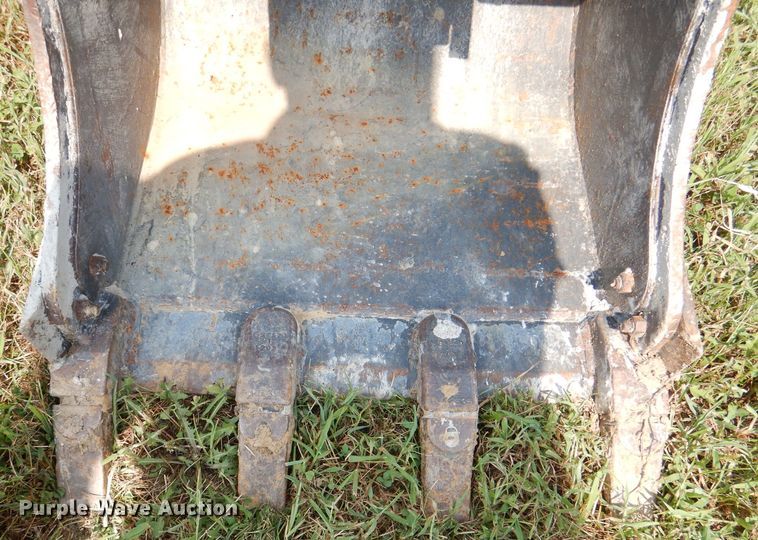 image for item DM0561 2012 Bobcat E32  mini excavator