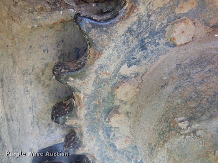 image for item DM0561 2012 Bobcat E32  mini excavator