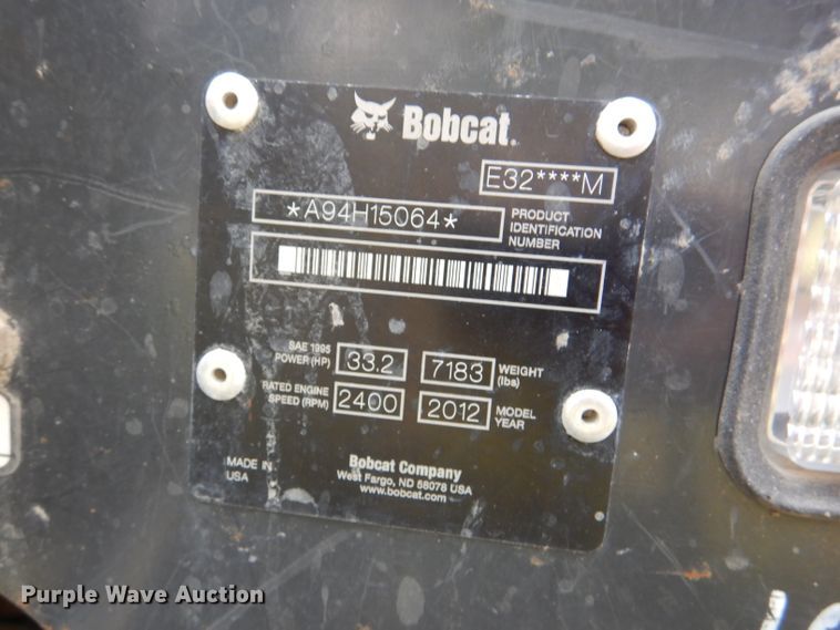 image for item DM0561 2012 Bobcat E32  mini excavator