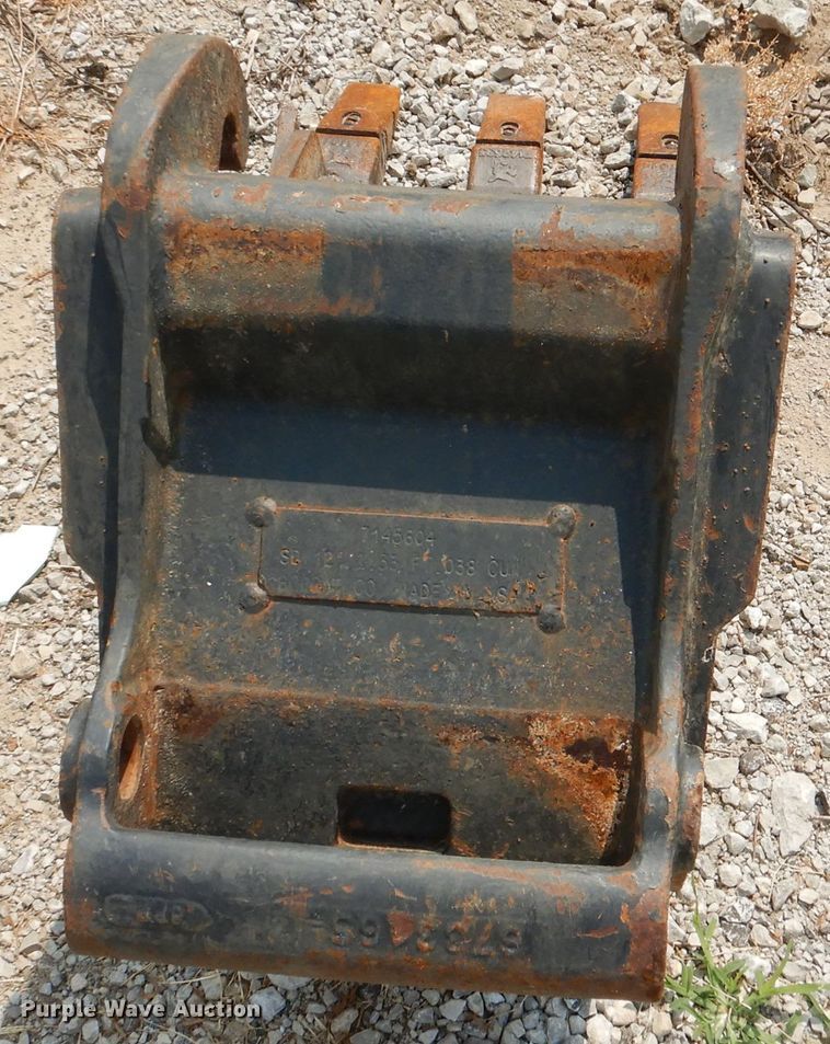 image for item DM0561 2012 Bobcat E32  mini excavator