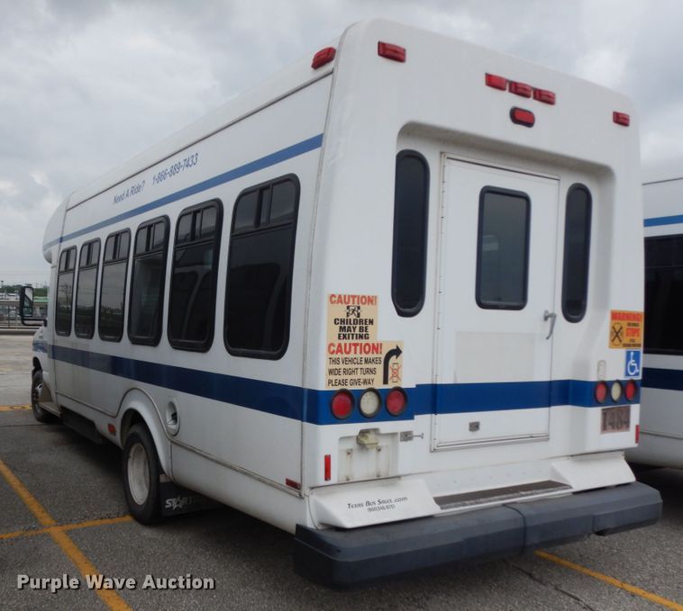 image for item DM2931 2010 Ford Econoline E450  shuttle bus