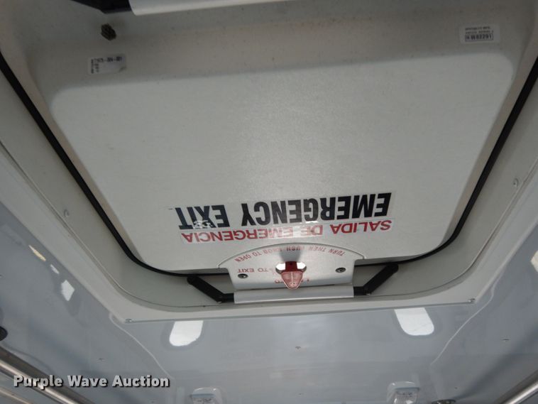 image for item DM2931 2010 Ford Econoline E450  shuttle bus