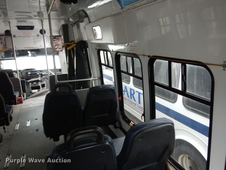 image for item DM2931 2010 Ford Econoline E450  shuttle bus