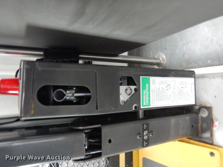 image for item DM2931 2010 Ford Econoline E450  shuttle bus