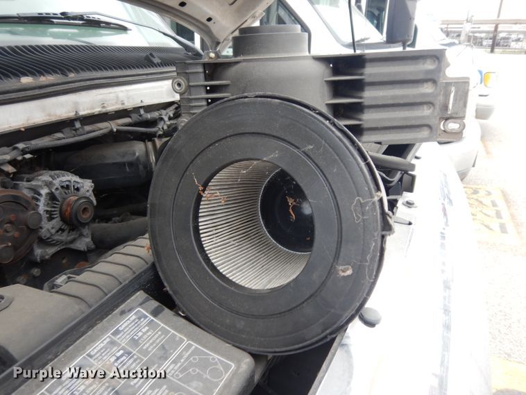 image for item DM2931 2010 Ford Econoline E450  shuttle bus