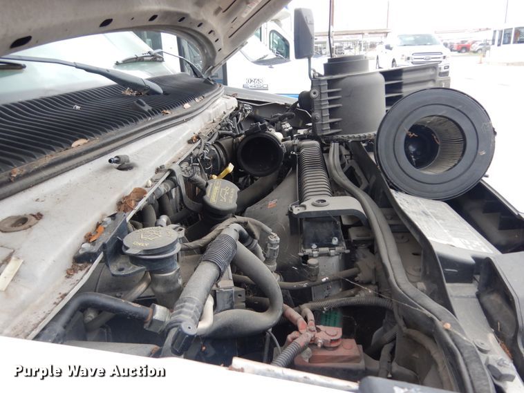 image for item DM2931 2010 Ford Econoline E450  shuttle bus