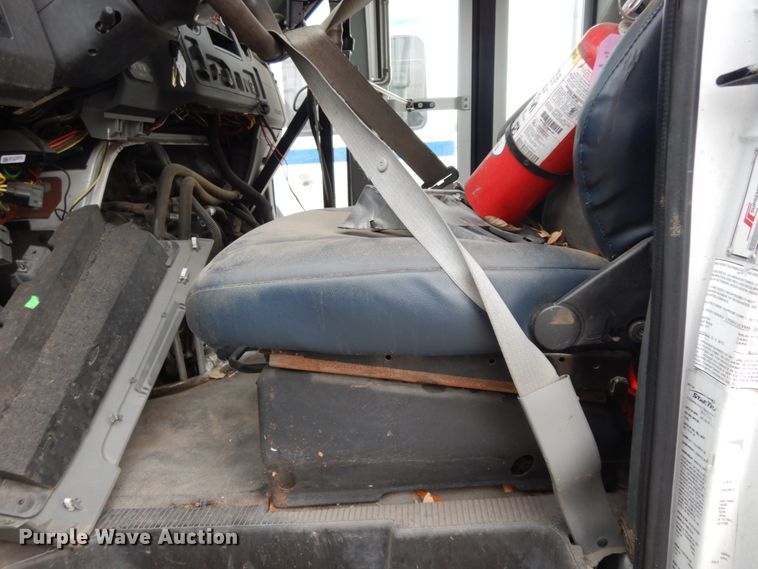 image for item DM2935 2009 Ford E450  shuttle bus