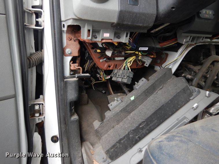 image for item DM2935 2009 Ford E450  shuttle bus