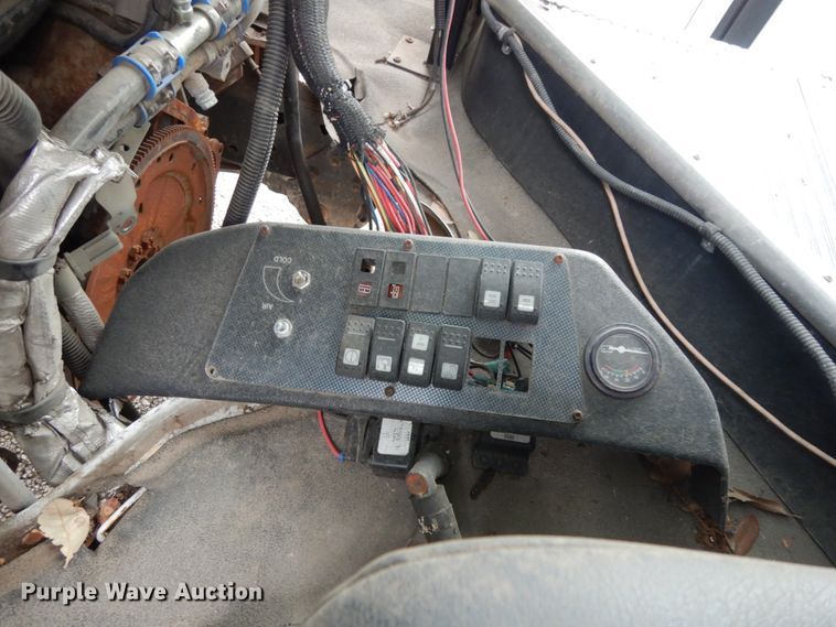 image for item DM2935 2009 Ford E450  shuttle bus