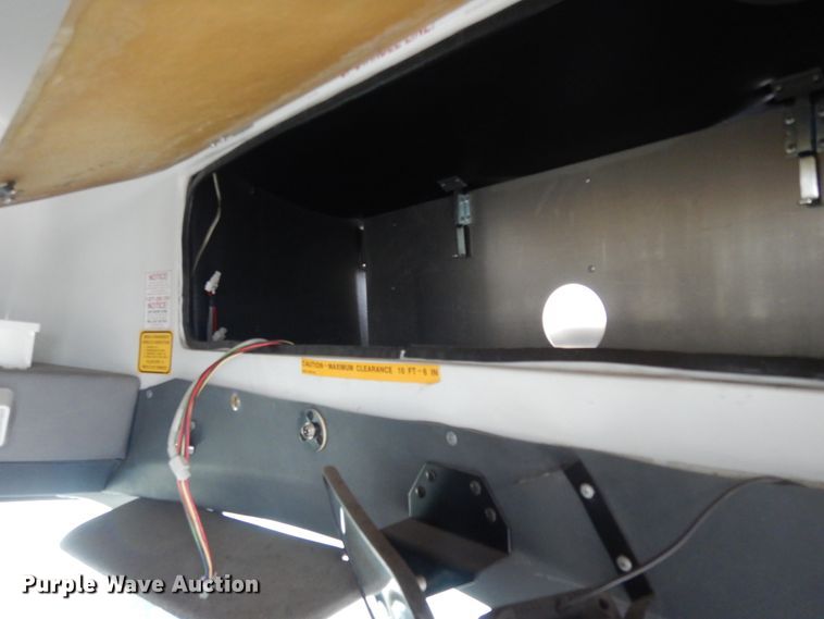 image for item DM2935 2009 Ford E450  shuttle bus