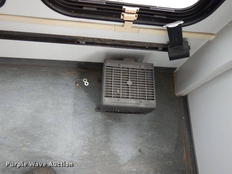 image for item DM2935 2009 Ford E450  shuttle bus