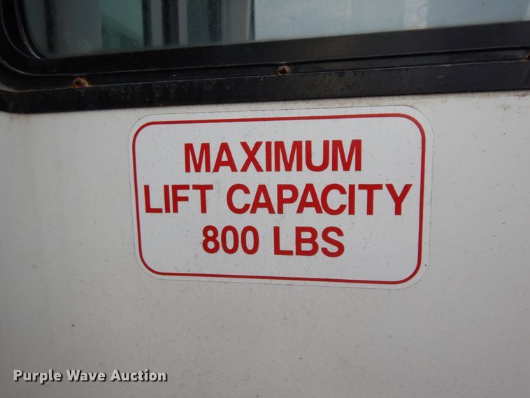 image for item DM2935 2009 Ford E450  shuttle bus