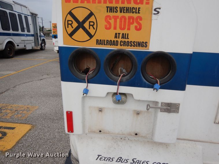 image for item DM2935 2009 Ford E450  shuttle bus