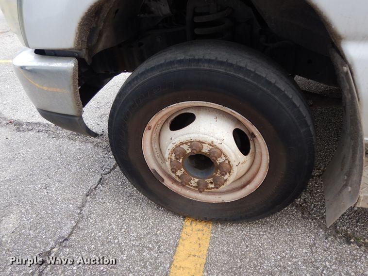 image for item DM2935 2009 Ford E450  shuttle bus