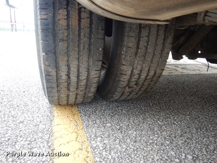 image for item DM2935 2009 Ford E450  shuttle bus