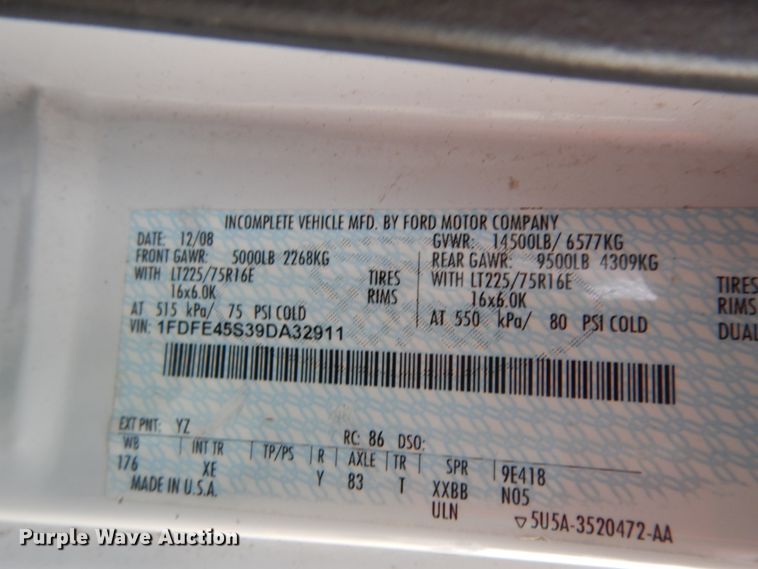 image for item DM2935 2009 Ford E450  shuttle bus