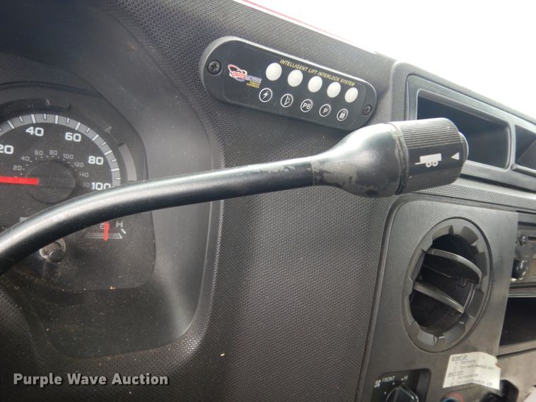 image for item DM2938 2009 Ford E450  shuttle bus