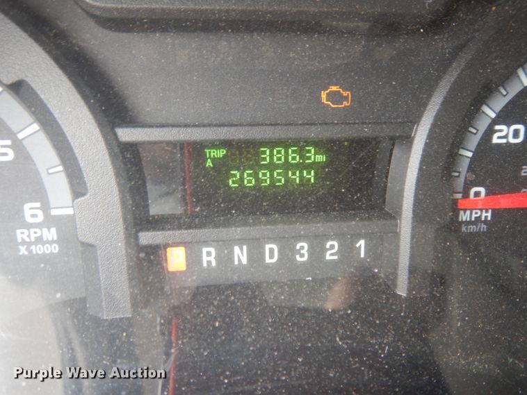 image for item DM2938 2009 Ford E450  shuttle bus