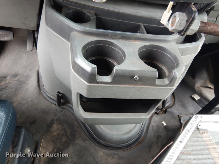 image for item DM2938 2009 Ford E450  shuttle bus