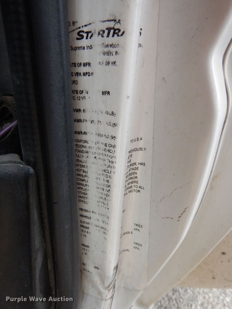 image for item DM2938 2009 Ford E450  shuttle bus