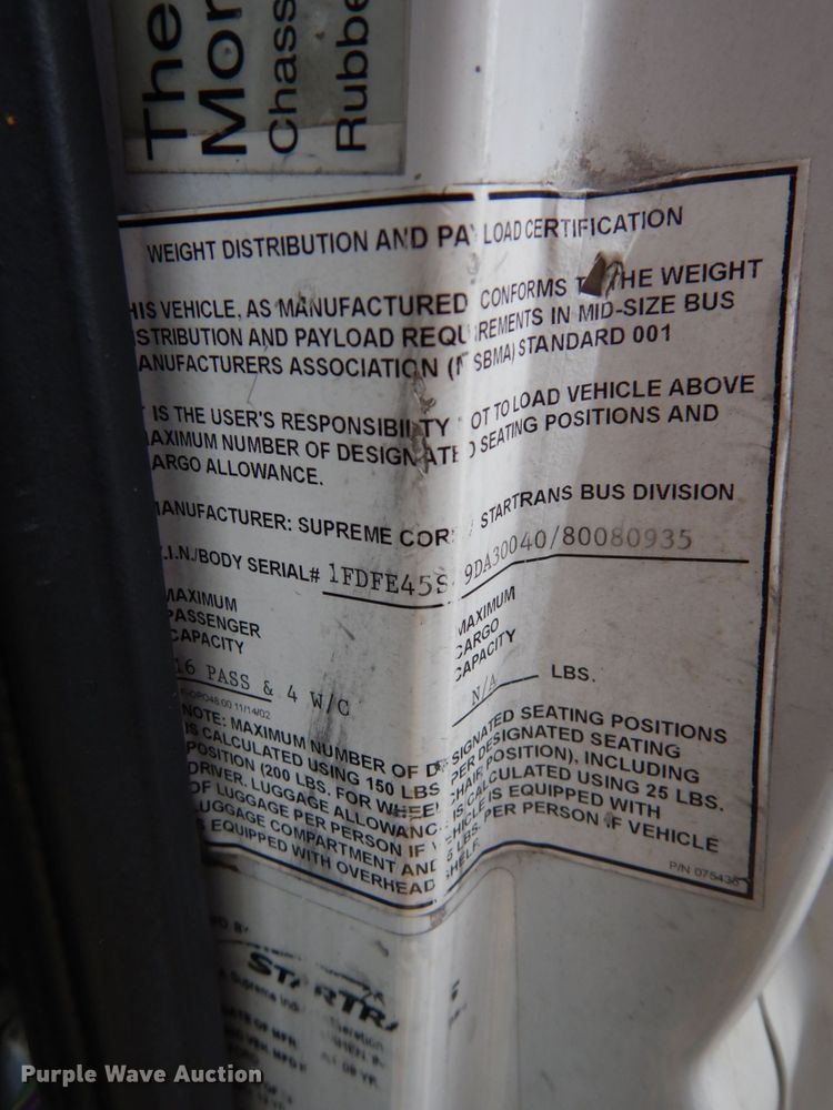 image for item DM2938 2009 Ford E450  shuttle bus