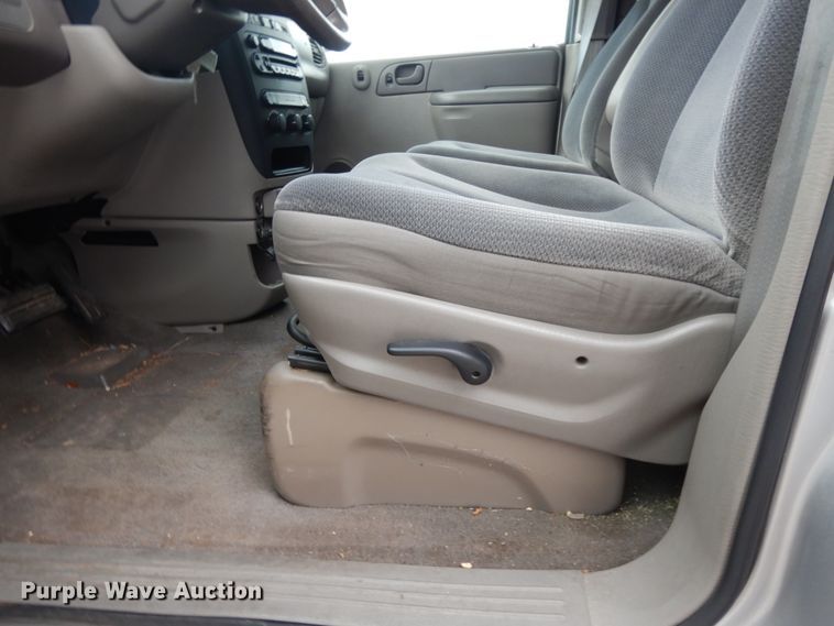 image for item DM2940 2002 Dodge Caravan  van