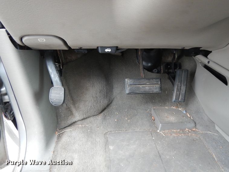 image for item DM2940 2002 Dodge Caravan  van