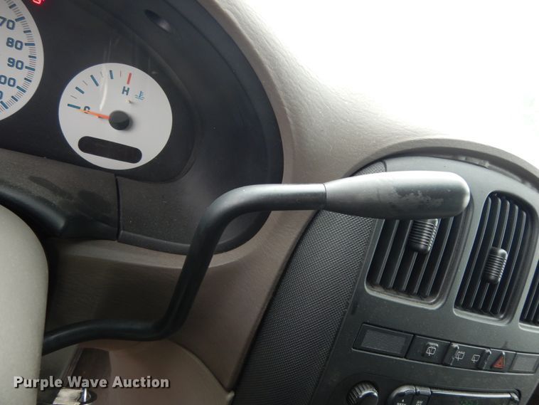 image for item DM2940 2002 Dodge Caravan  van