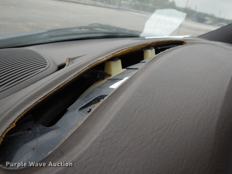 image for item DM2940 2002 Dodge Caravan  van