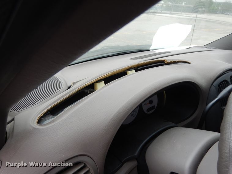 image for item DM2940 2002 Dodge Caravan  van