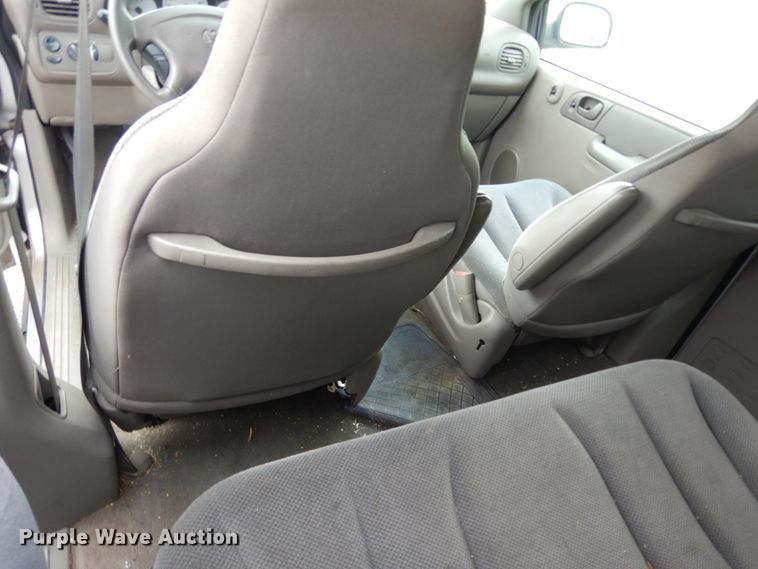 image for item DM2940 2002 Dodge Caravan  van