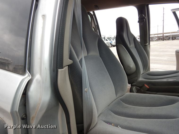 image for item DM2940 2002 Dodge Caravan  van