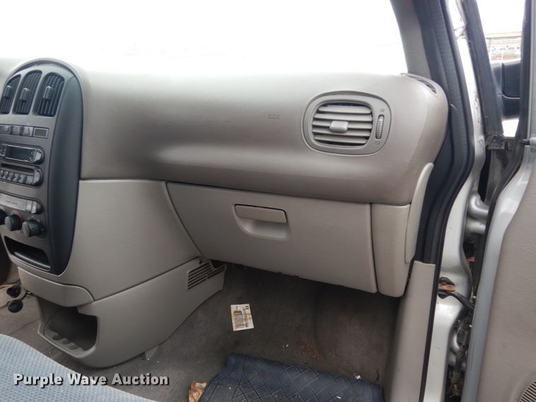 image for item DM2940 2002 Dodge Caravan  van