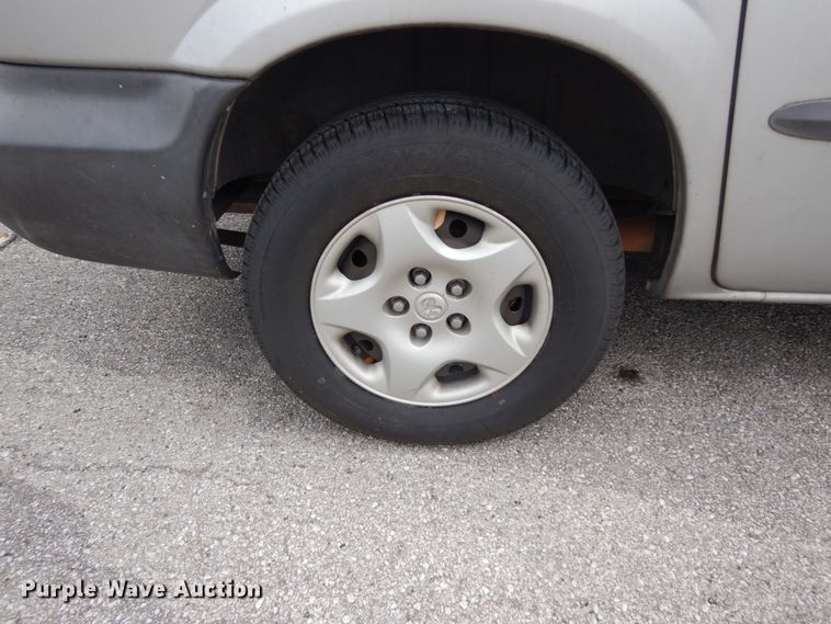 image for item DM2940 2002 Dodge Caravan  van