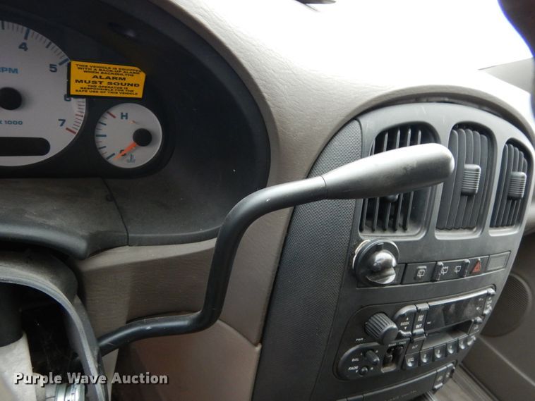 image for item DM2941 2002 Dodge Caravan  van