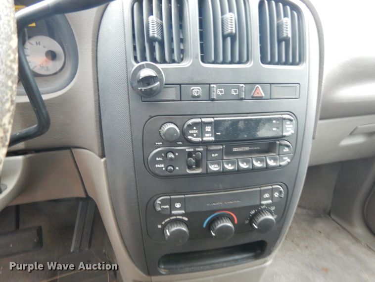 image for item DM2941 2002 Dodge Caravan  van